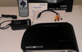 ANDYER Mini Projector